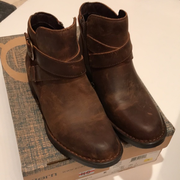 NWT BORN CHAVAL 6 Slip on ankle booties booties boots size 6 Brown Grand Canyon - Picture 2 of 8